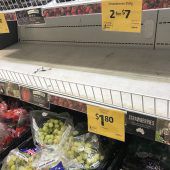 Nadeln in Erdbeeren: Australische Polizei nimmt Frau fest