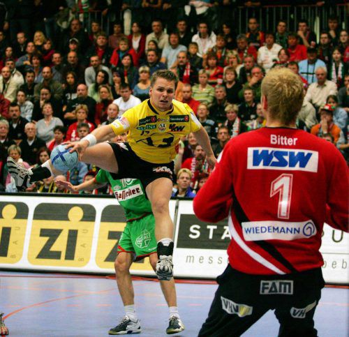 Conny Wilczynski warf zwölf Tore und verwandelte den Siebenmeter zum 32:31-Sieg. VN/Gmeiner