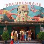 Freudenhaus darf umziehen