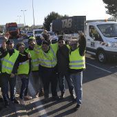 Nach Massenprotesten geht Macron auf „Gelbwesten“ zu