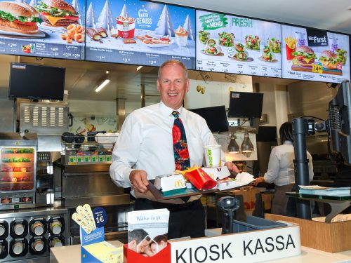 Der McDonald‘s aus dem Jahr 2000 wird abgerissen und neu gebaut.