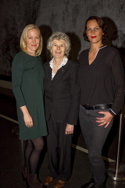 Jasmin (l.) und Gudrun Bösch kamen mit Wiltrud Schneider zum Event.