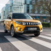Autonews der WocheSuzuki Vitara mit 1-Liter Einstiegsmotor / McLaren mit 403 km/h-Spitze / VW Touareg mit Offroadtalenten