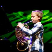 Musikschüler spielen im Oberdorf