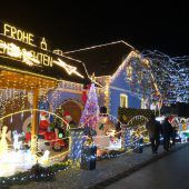150.000 Lichter am „Weihnachtshaus“