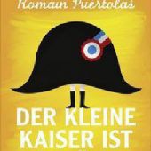 Ein kleiner Kaiser in Slim-Fit-Hosen