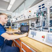 In der Lehre dem Strom auf der Spur