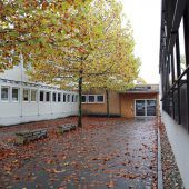 Sportgymnasium: Neubau bitte warten
