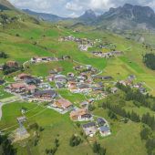Vorarlberg im Wandel – aus der Drohnen-Perspektive. Oberlech