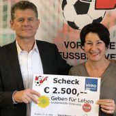 Großzügige Spende an Geben für Leben