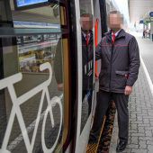 Schwarzfahrerin sah beim Schaffner rot