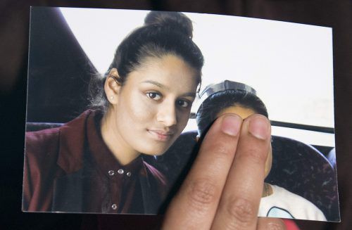 Dieses Bild zeigt die Britin Shamima Begum, die sich 2015 dem IS angeschlossen hat. Ihre Eltern hoffen auf ihre Rückkehr.  AFP