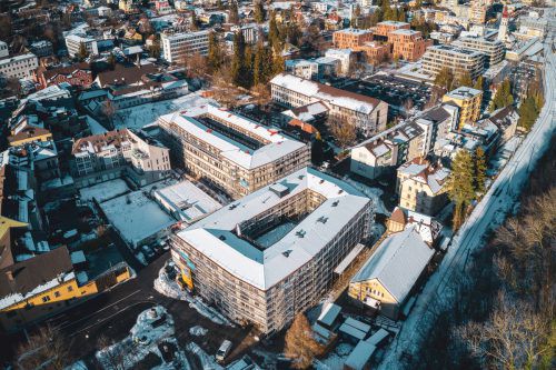 Neben Wohnungen und Büros wird auch ein Gastronomiebetrieb in das neue Quartier am Jahnplatz einziehen.  VN/Stiplovsek