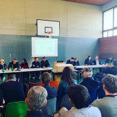 Architekten begutachten Campusgelände