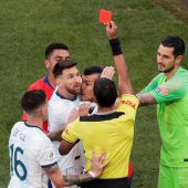 Messi sieht Rot