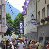 Lila Begeisterung in der Alpenstadt