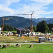 Urlaubsresort in die Natur eingebettet