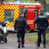 Mann sticht nahe Paris wahllos auf Menschen ein