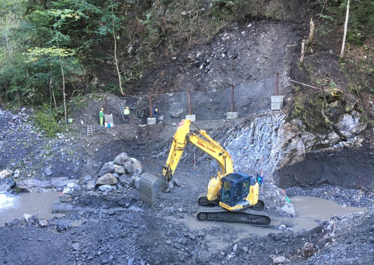 Der Hochwasserschutz an der Frödisch zählt zur langen Liste der Projekte in Kopfs Amtszeit.  Gemeinde Röthis