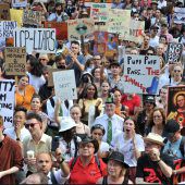 Tausende protestieren in Australien gegen Regierung