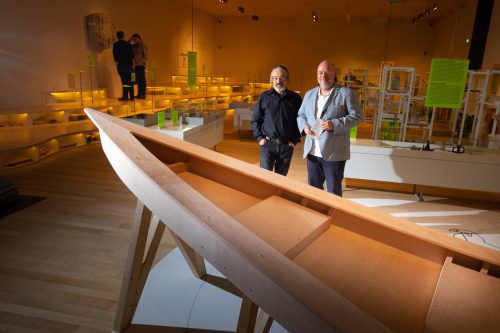Gerhard Grabher und Andreas Rudigier in der neuen Römerausstellung.  VN/KH