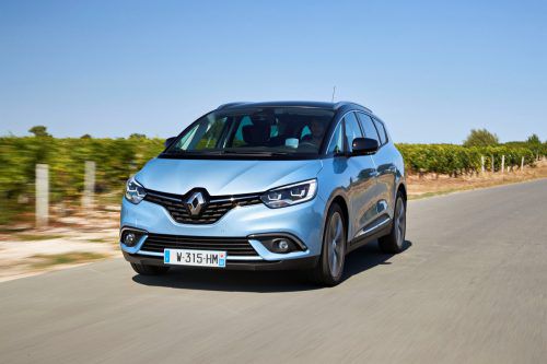 Klassischer Familienvan: Renault Scénic, in der Grand-Version mit Siebensitz-Option. Preis: ab 22.590 Euro (1,3-l-Benziner, 115 PS, 8 % NoVA).