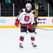 Marco Rossi stürmt fürs Team Rot