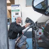 Für E-Tankstellen sprudelt mehr Geld