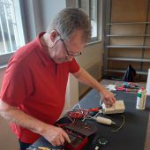 Erste Reparaturen im Götzner Reparaturcafé