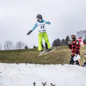 Skispringer von morgen bei Wäldercup-Premiere