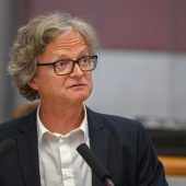 Grüner Ex-Klubobmann schönte  eigenen Wikipedia-Eintrag