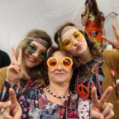 Faschingsball im Zeichen von „Love and Peace“