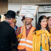 Landtag fest in Narrenhand