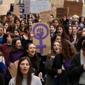 Weltweiter Aufschrei am Frauentag für mehr Gleichberechtigung. »A4