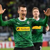 Fußballstars verzichten auf Gehalt
