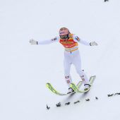 Gesamtweltcup an Kraft, Pinkelnig Dritte
