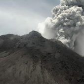 Vulkan Merapi stieß 5000 Meter hohe Aschewolke aus