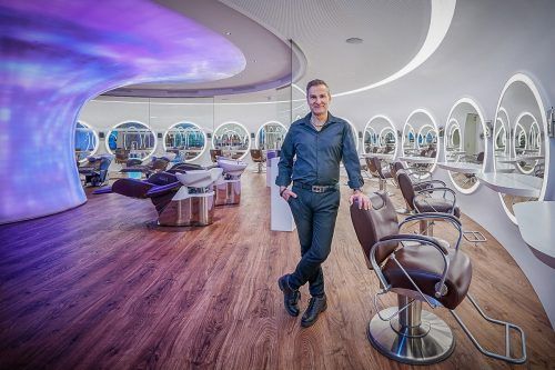 Auch Marcel Egger freut sich, bald wieder Kunden begrüßen zu dürfen.