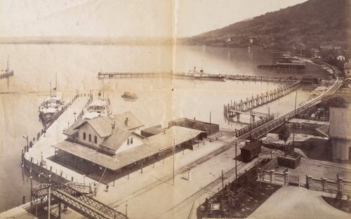 Das Bregenzer Hafengelände um 1900. Vorarlberger Privatsammlung. Foto: Jana Sabo