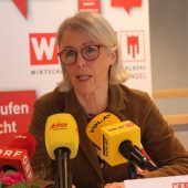 Erster Schritt zur Normalisierung