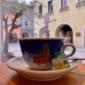 Einen Cappuccino mit Gruselfaktor ohne Sahne?