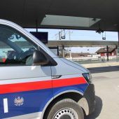 Pensionistin auf Straße beraubt