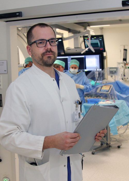 Primar Matthias Frick wäre es auch lieber, er könnte seinen kardiologischen Patienten wieder OP-Termine anbieten, die halten.  KHBG