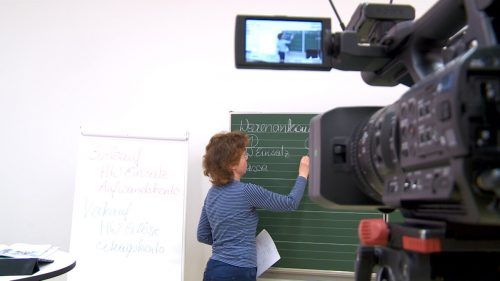 Der Regelbetrieb kehrt noch länger nicht an die Schulen zurück. VN
