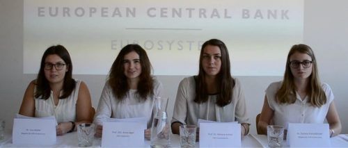 Lisa Maria Müller, Anna Jäger, Melanie Kohler und Daniela Kranzelbinder (v. l.) traten im Video als EZB-Präsidium vor die Jury des Wettbewerbs. stp