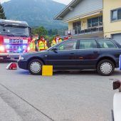 Unfalldrama in Nenzing: Senior überfährt Mann