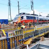 Bahnbrücke in Hard für zweites Gleis ist betoniert