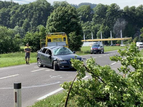 Die Fahrerin kam mit leichten Verletzungen davon.  Vol.at/Vlach