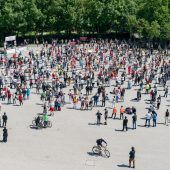 Demonstration im Stehmodus