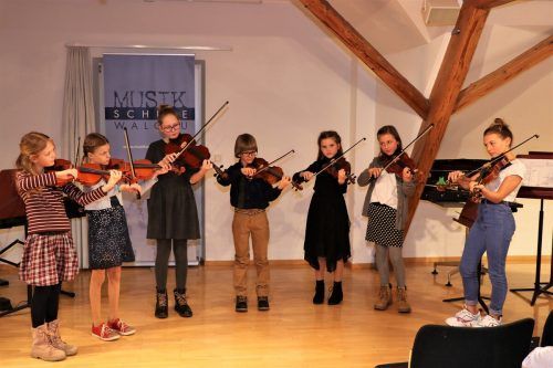 In den kommenden Wochen können Interessierte die Musikschule digital erkunden. musikschule, EM